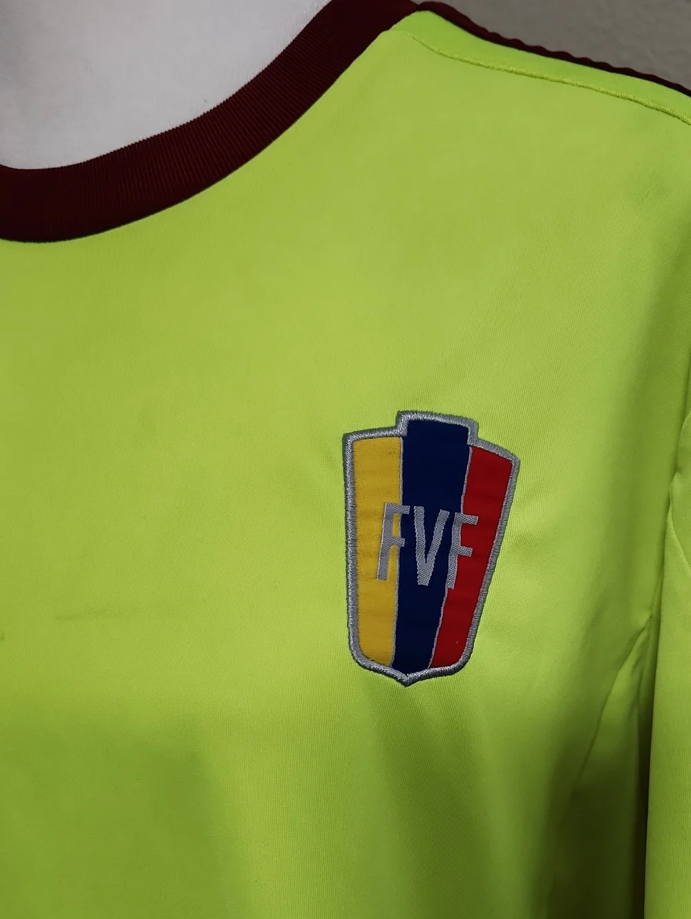 Adidas Venezuela (La Vinotinto) 2015 away soccer jersey